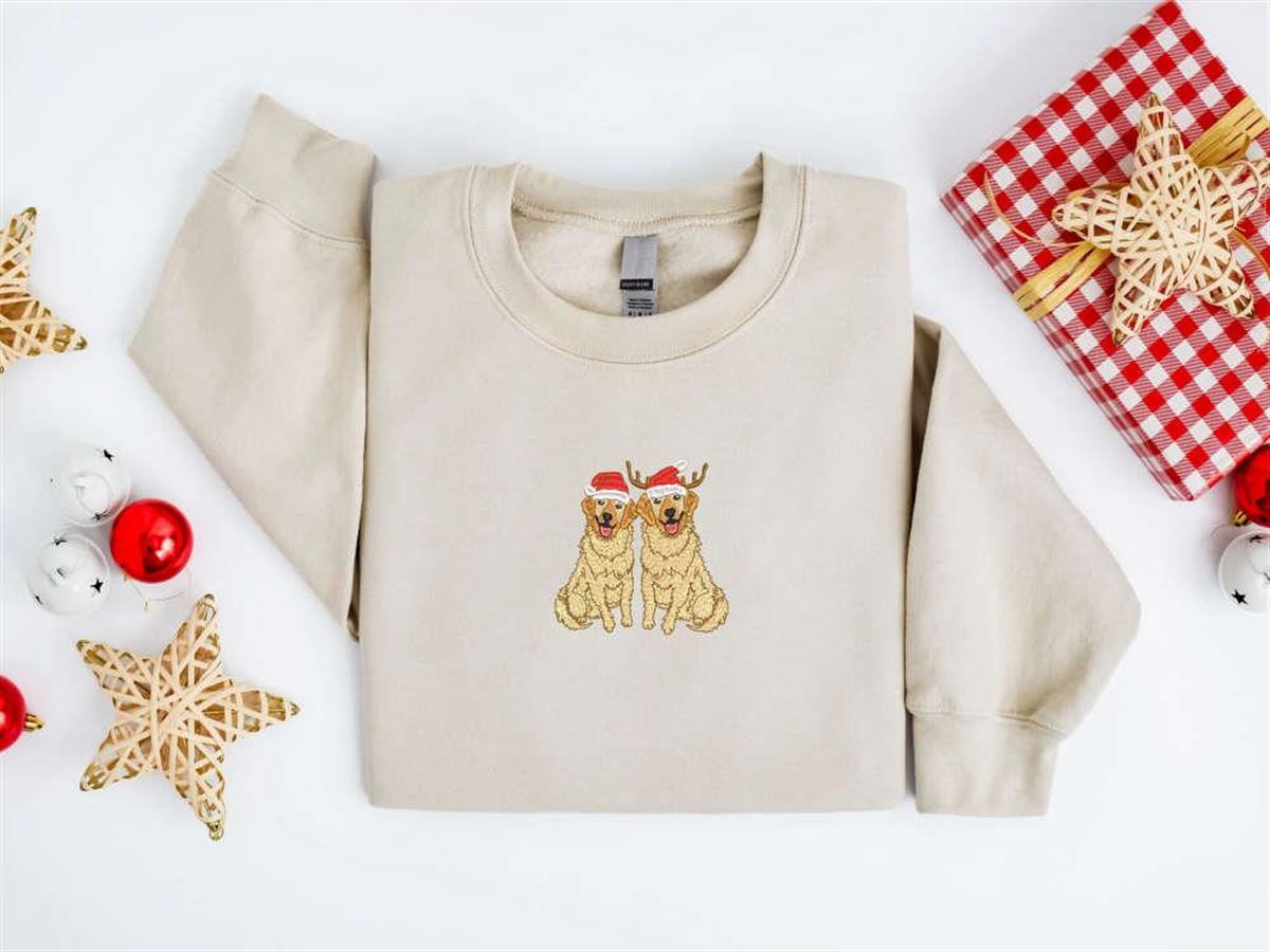 Christmas Dog Sweatshirt Embroidered Golden Retriever