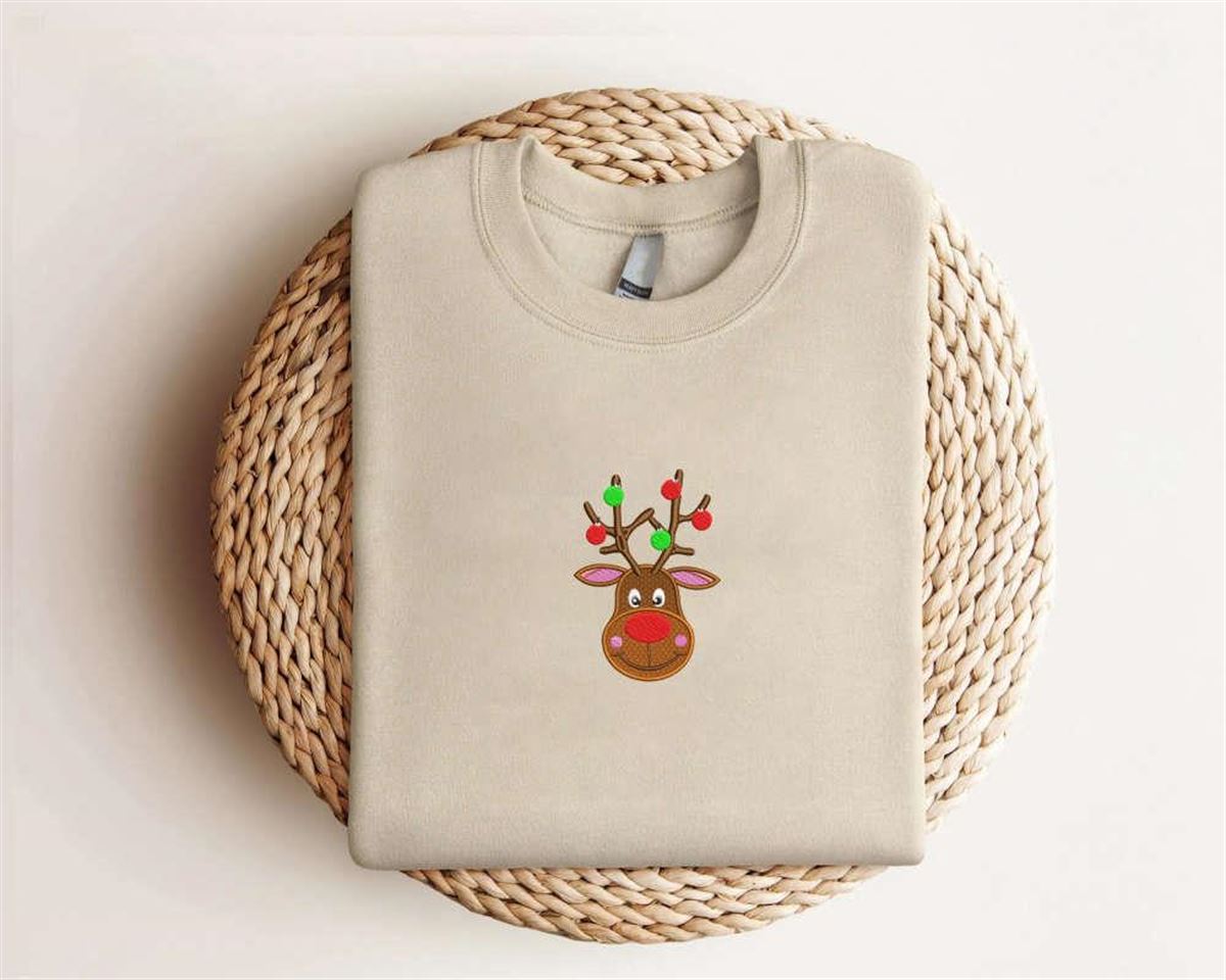 Christmas Sweatshirt Embroidered Reindeer Design Crewneck