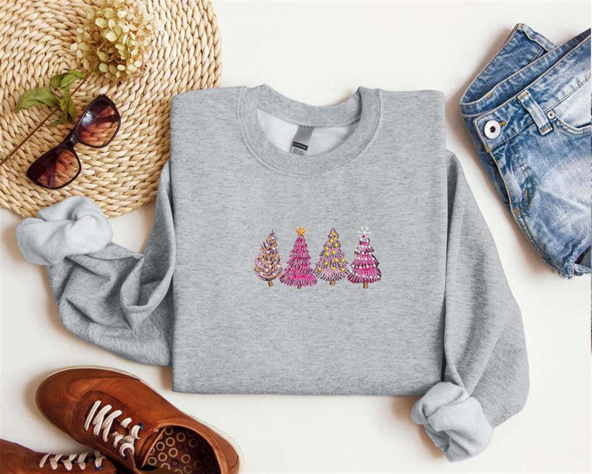 Christmas Tree Embroidered Sweatshirt Pink