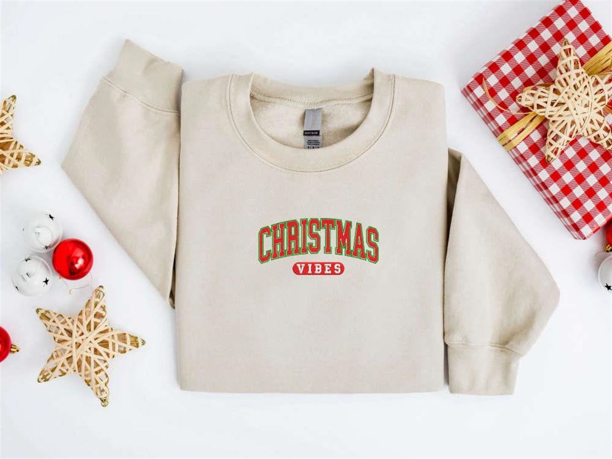 Christmas Vibes Embroidered Retro Sweatshirt