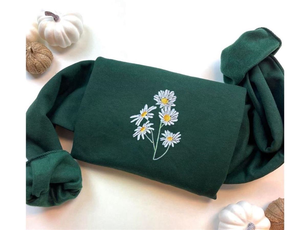 Daisy Embroidered Sweatshirt