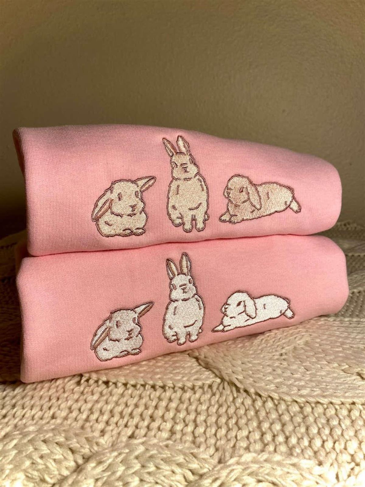 Embroidered Bunny Sweatshirt Pink Crewneck