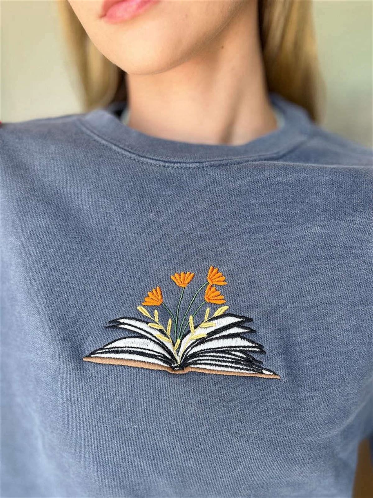 Embroidered Floral Sweatshirt