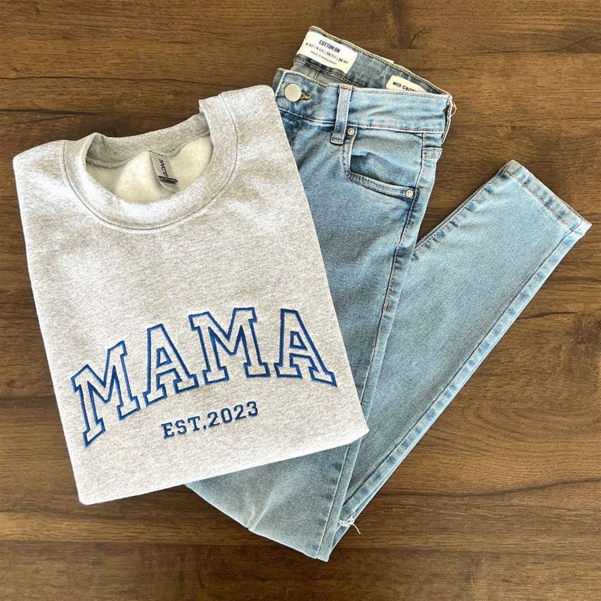 Embroidered Mama Crewneck Sweatshirt