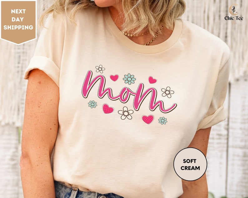 Mom T-Shirt Perfect Mother’s Day Gift for Cool Moms