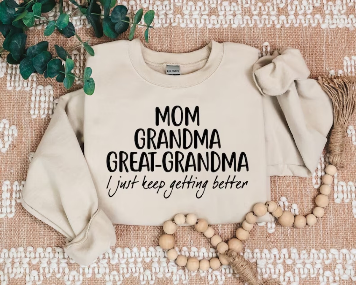 Grandma Sweatshirt Pregnancy Announcement for Mom & Great Grandma